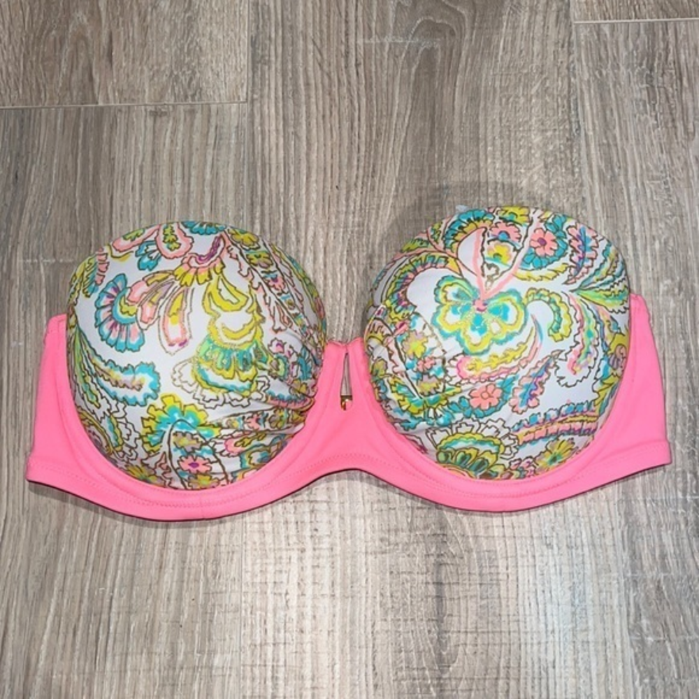 Victoria’s Secret bikini pink strapless top
